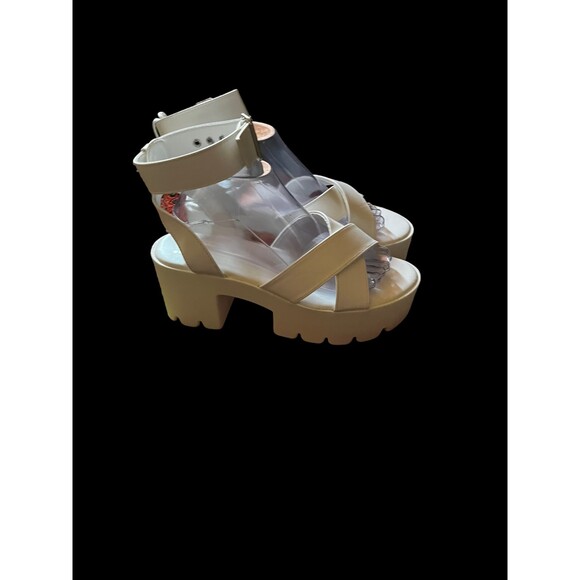 White Platform Sandals, Size 9 - Picture 4 of 9